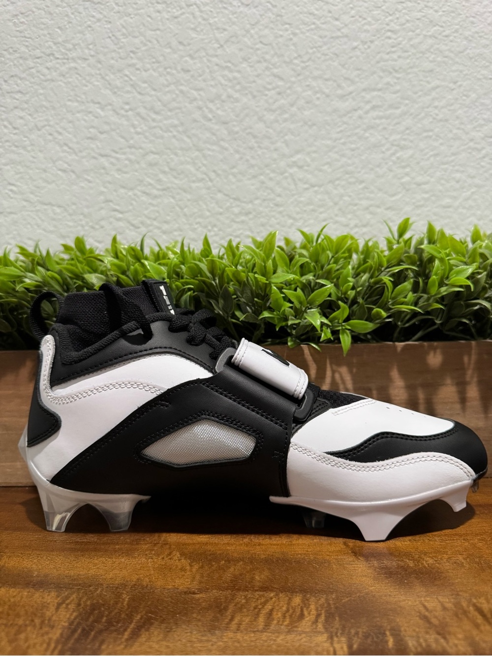 Nike Air Diamond Turf 93 TD White/Black Football Cleats HF5298-101 Mens Size 8.5 - Picture 7 of 11
